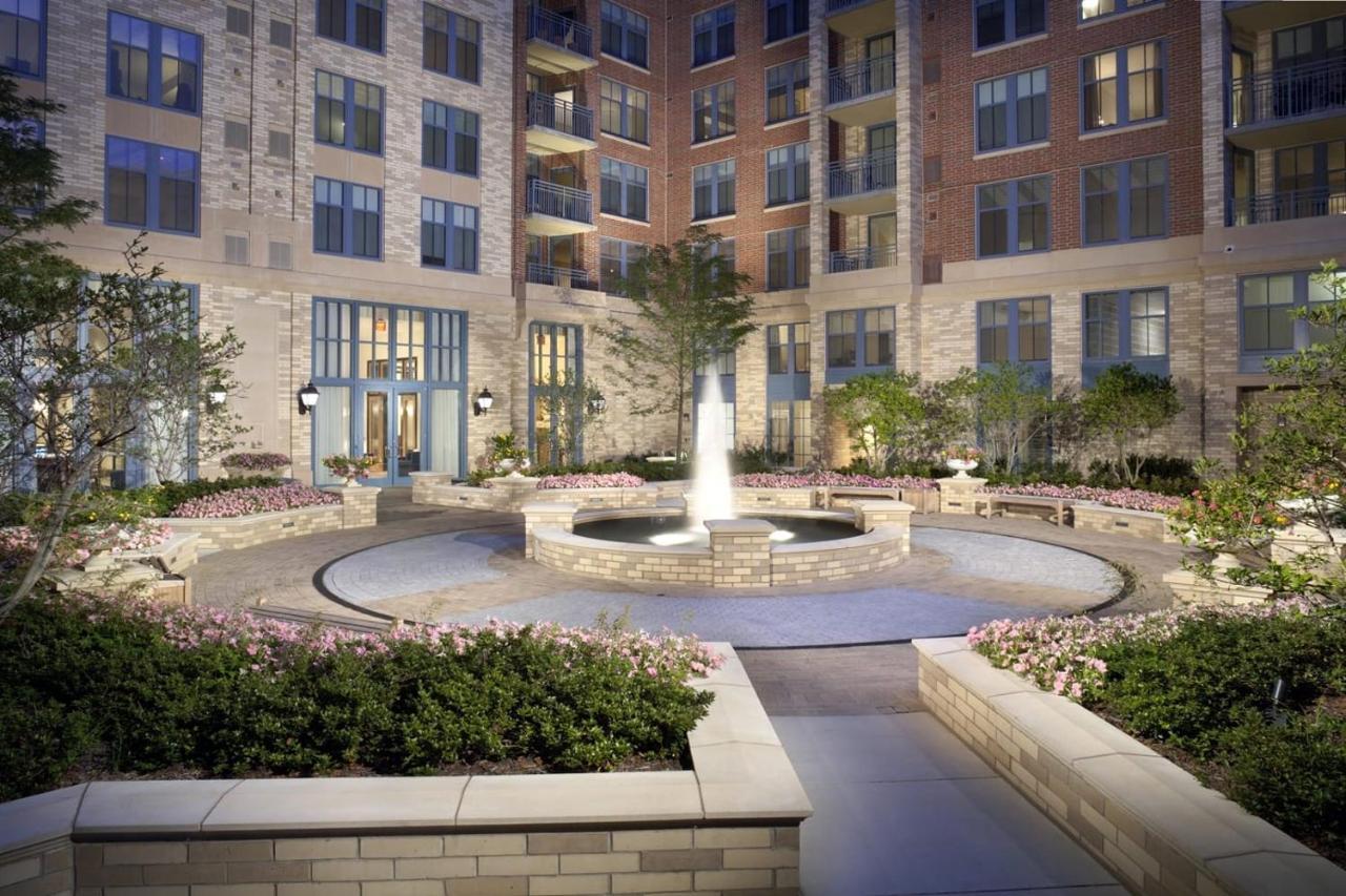 Splendid 2 Bedroom Condo At Pentagon City Arlington Esterno foto