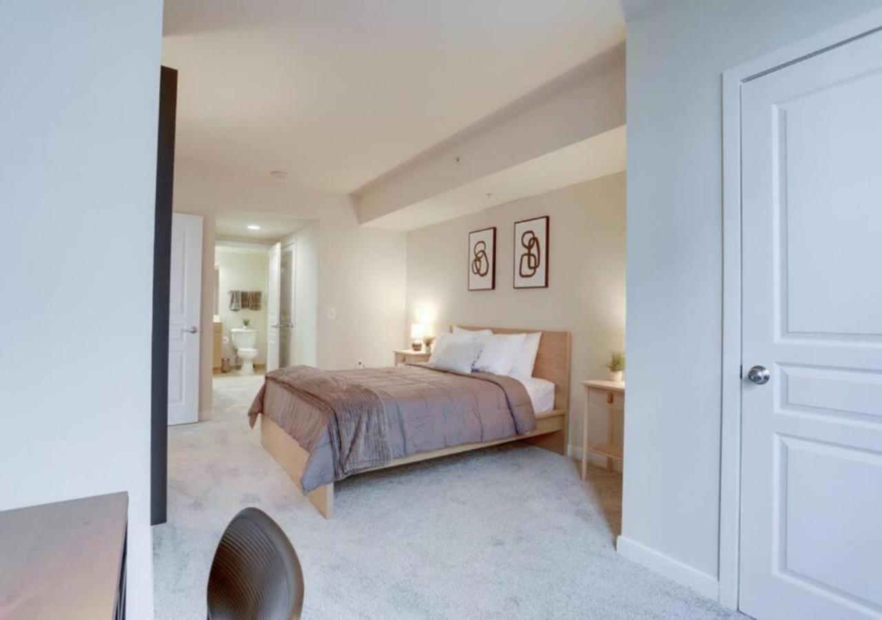 Splendid 2 Bedroom Condo At Pentagon City Arlington Esterno foto