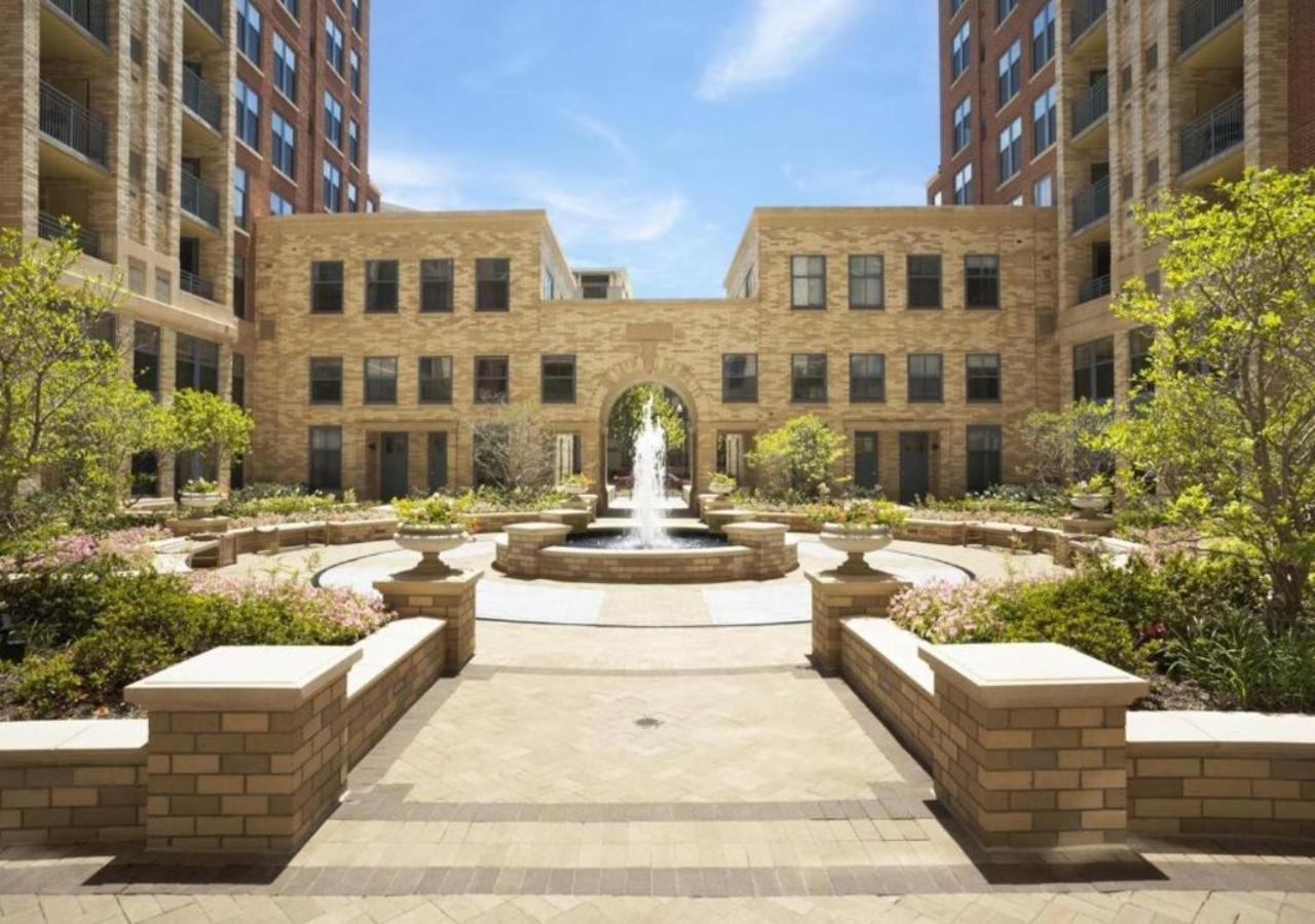 Splendid 2 Bedroom Condo At Pentagon City Arlington Esterno foto
