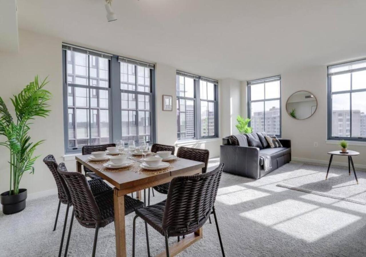 Splendid 2 Bedroom Condo At Pentagon City Arlington Esterno foto
