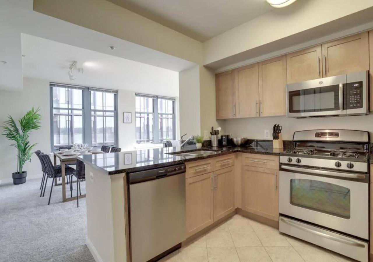 Splendid 2 Bedroom Condo At Pentagon City Arlington Esterno foto