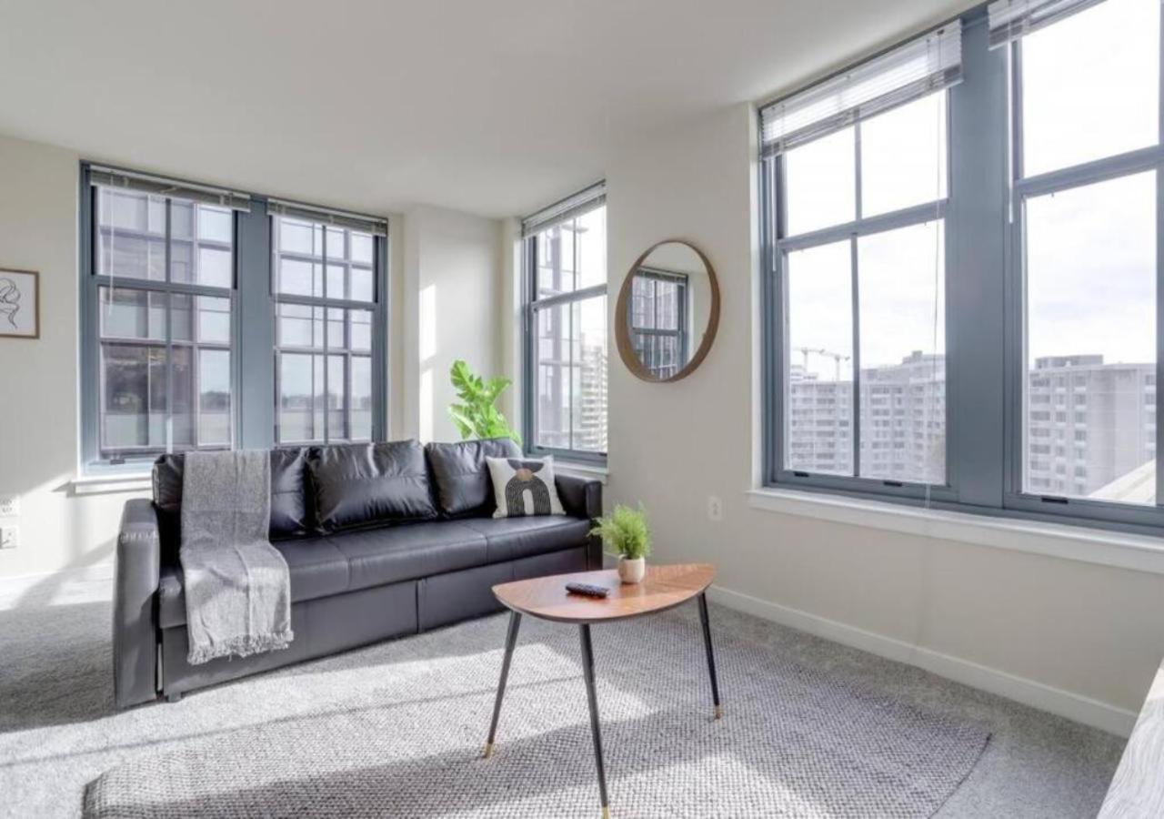 Splendid 2 Bedroom Condo At Pentagon City Arlington Esterno foto